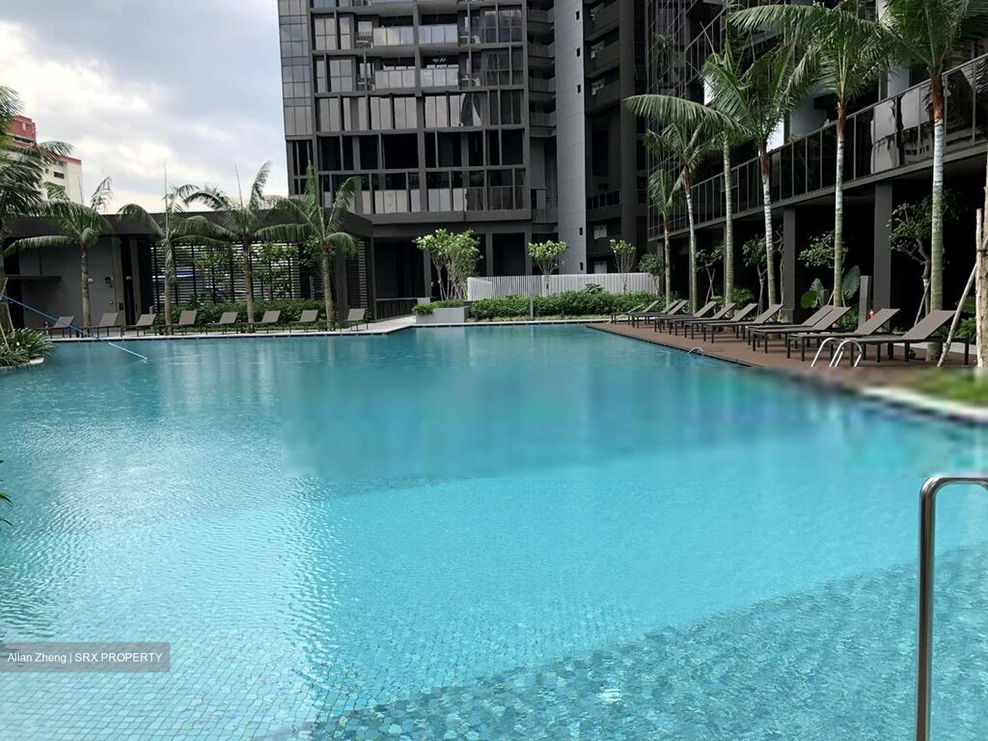 Commonwealth Towers (D3), Condominium #603688001